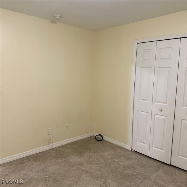 4707 25th St SW in Lehigh Acres, FL - Building Photo - Building Photo