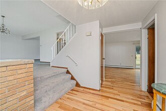 75 Old Meadow Dr in Rochester, NY - Building Photo - Building Photo