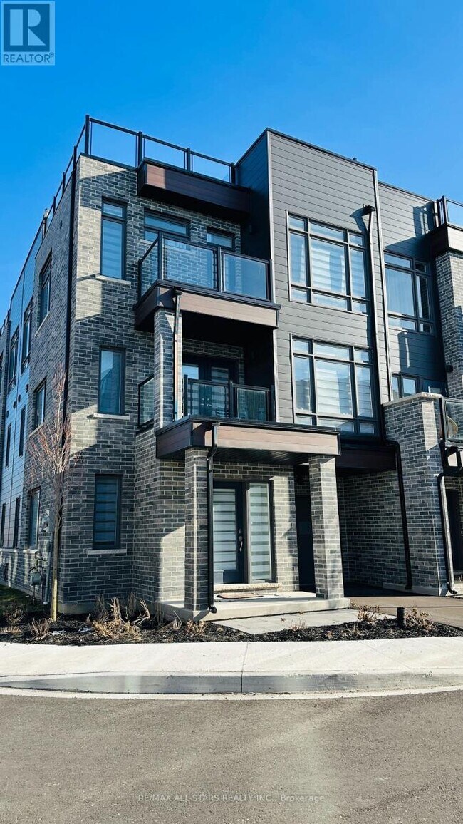 67 Wyn Wood Ln in Orillia, ON - Building Photo - Building Photo