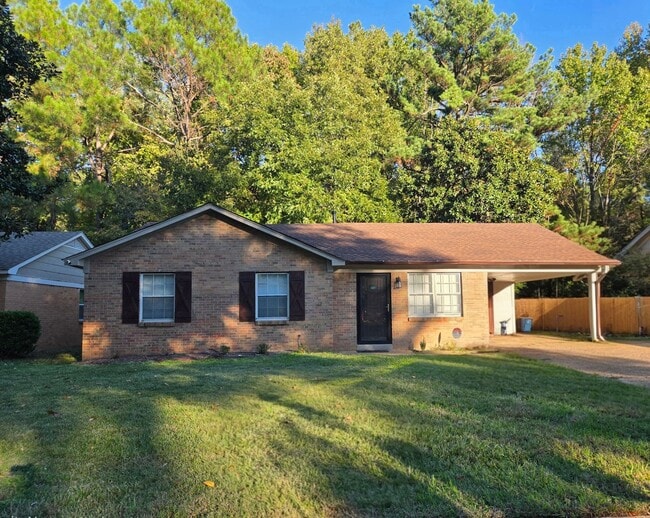 property at 4332 E Proctor Dr