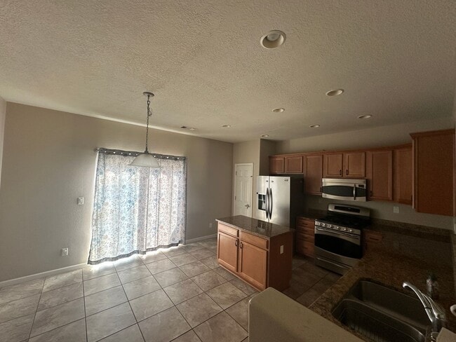 453 Loma Linda Loop NE in Rio Rancho, NM - Building Photo - Building Photo