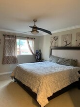 6860 Hyde Park Dr, Unit E in San Diego, CA - Building Photo - Building Photo