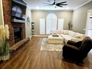 2010 Constitution Ave in Enid, OK - Building Photo - Building Photo