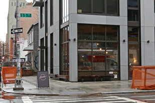 Ice Cream Factory Lofts in Brooklyn, NY - Foto de edificio - Building Photo