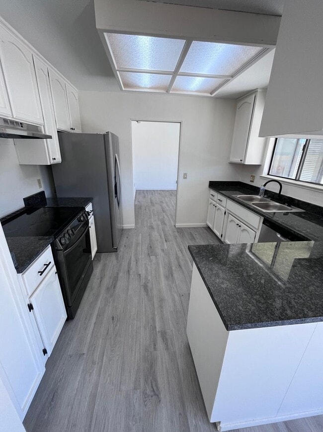 108 Burnham Ct in Folsom, CA - Building Photo - Building Photo
