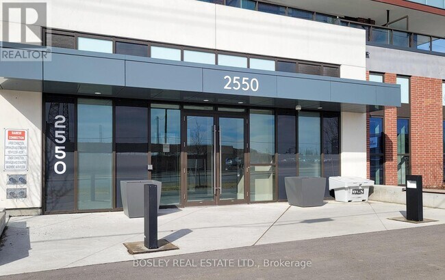 2550-2550 Simcoe St N in Oshawa, ON - Building Photo - Building Photo