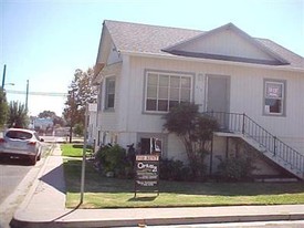 212 3rd St in Isleton, CA - Foto de edificio - Building Photo