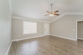 854 Loch Lomond Cir in Concord, NC - Building Photo - Building Photo