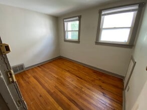 428-430 Davis St in Kalamazoo, MI - Building Photo - Building Photo