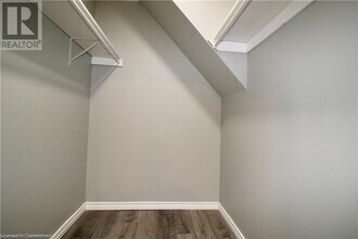 66 West Avenue N in Hamilton, ON - Building Photo - Building Photo