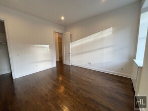 WEST 9 AVE in New York, NY - Building Photo - Building Photo