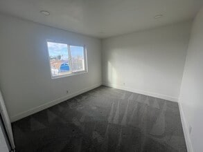 3965 Logan Ave in San Diego, CA - Building Photo - Building Photo