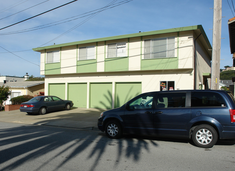 279 Brighton Rd in Pacifica, CA - Building Photo