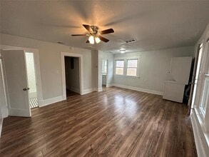 819 N Marsalis Ave in Dallas, TX - Building Photo - Building Photo