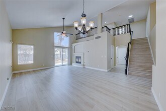 926 Dancing Vines Ave in Las Vegas, NV - Building Photo - Building Photo