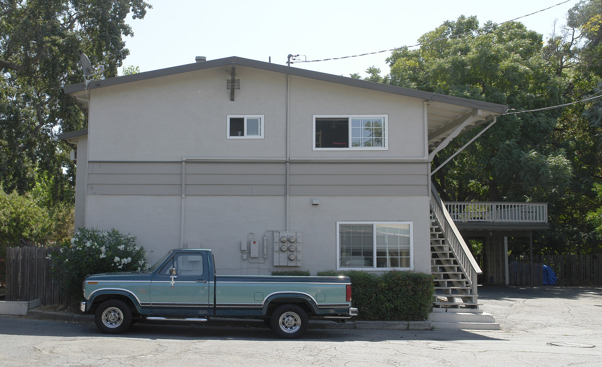 849 Robinson St in Martinez, CA - Building Photo