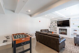 504 Glenbrook in Stamford, CT - Building Photo - Interior Photo