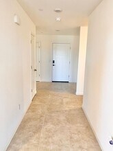 447 Castellana St in Los Banos, CA - Building Photo - Building Photo