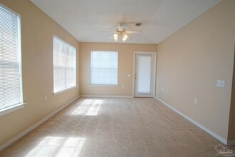 8061 Stonebrook Dr in Pensacola, FL - Building Photo - Building Photo
