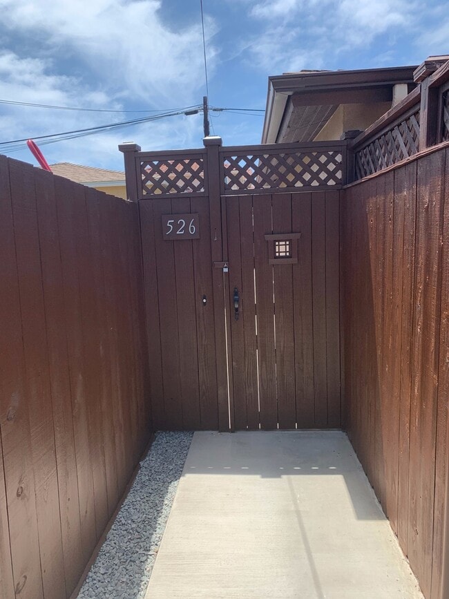 524-526 Delaware St in Imperial Beach, CA - Building Photo - Building Photo
