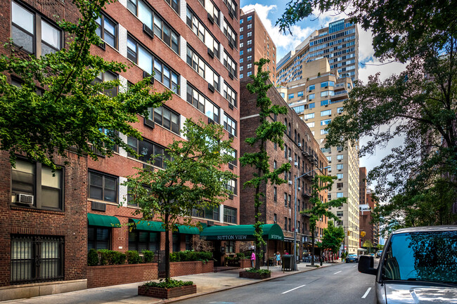 Sutton View in New York, NY - Foto de edificio - Building Photo