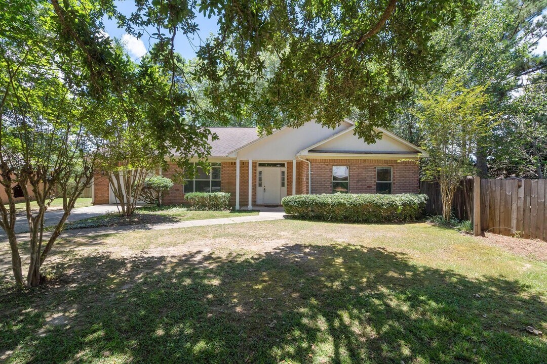 7 Troyer Ct in Fairhope, AL - Foto de edificio