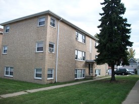 2307 W 35th St Apartments