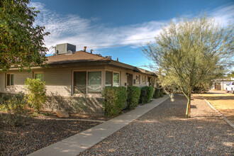 4112 N 3rd Ave in Phoenix, AZ - Foto de edificio - Building Photo