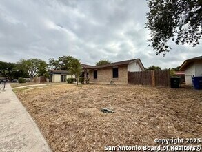 2002 Cassandra St in San Antonio, TX - Building Photo - Building Photo