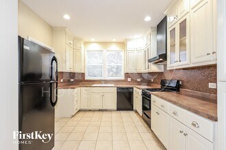 217 Fairfield Dr in Island Lake, IL - Building Photo - Building Photo