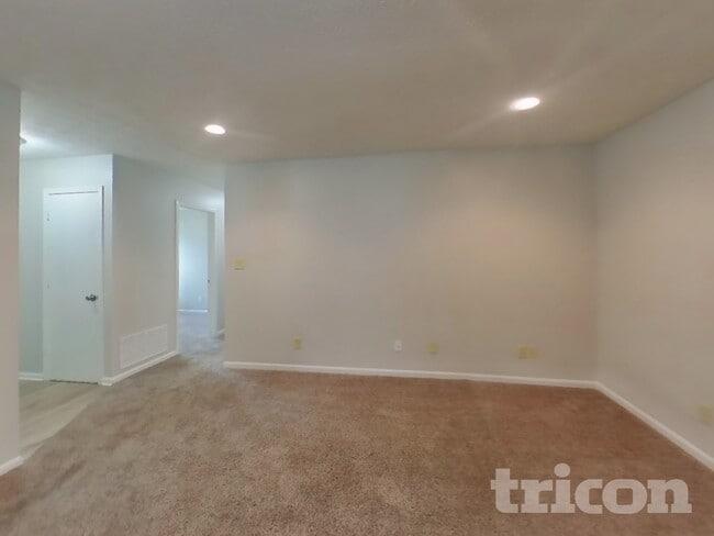 5220 Tamarisk Ct in Indianapolis, IN - Building Photo - Building Photo