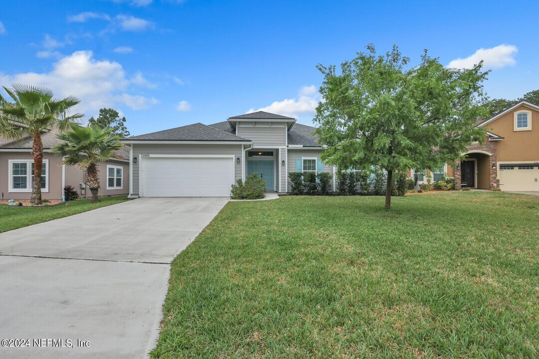13445 Cedar Hammock Wy in Jacksonville, FL - Building Photo
