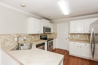 3106 Wythe Ct in Matthews, NC - Building Photo - Building Photo