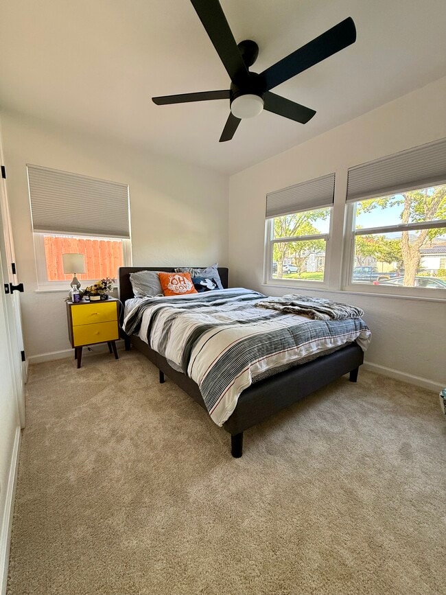 property at 4196 N Mountain View Ave