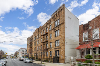 210 E 51st St in Brooklyn, NY - Building Photo - Building Photo