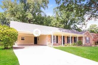 3621 Huckleberry St in Memphis, TN - Building Photo - Building Photo