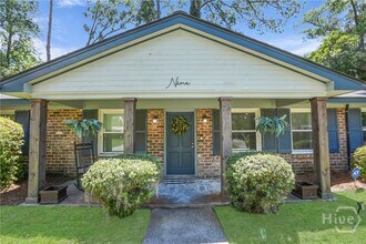 9 Hillyer Dr in Savannah, GA - Building Photo - Building Photo