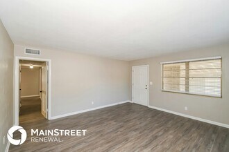 6238 Green Pine Ln in Jacksonville, FL - Building Photo - Building Photo