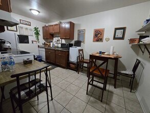 4521 S Ahmedi Ave, Unit 15 in St. Francis, WI - Building Photo - Building Photo