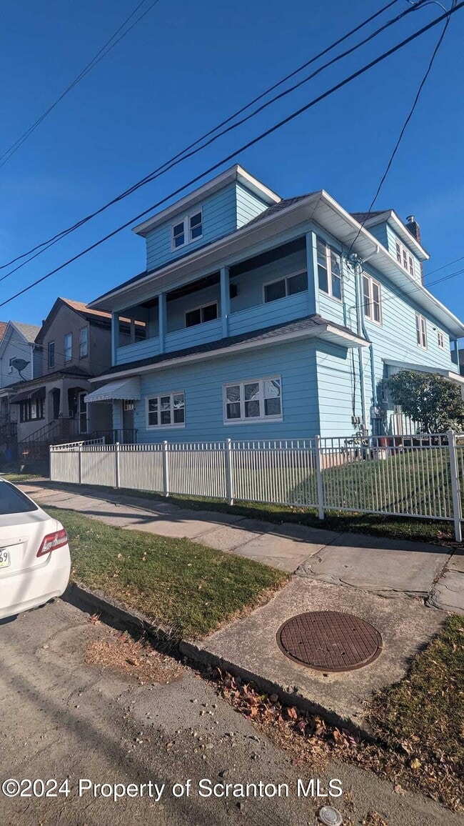 property at 731 S Irving Ave