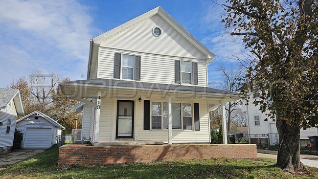 property at 410 26th St SE