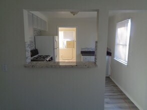 45321-45323 28th St E in Lancaster, CA - Building Photo - Building Photo
