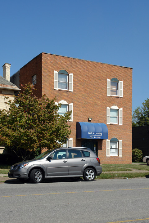 1408 6th Ave in Huntington, WV - Building Photo