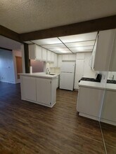 3725 Country Club Dr in Long Beach, CA - Building Photo - Building Photo