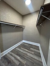 5207 Montgomery Rd in Cincinnati, OH - Building Photo - Building Photo