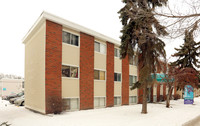 Chelsey Apartments in Edmonton, AB - Building Photo - Building Photo