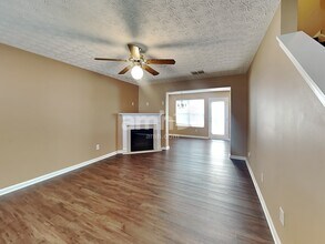 6110 Flagstaf Walk in Mcdonough, GA - Building Photo - Building Photo