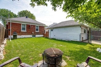 1055 Western Ave in Peterborough, ON - Building Photo - Building Photo