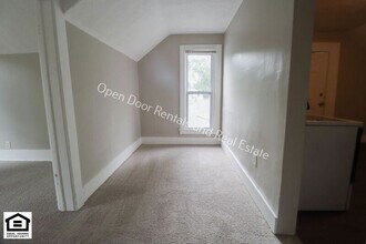 603 1/2 N Van Buren St in Auburn, IN - Building Photo - Building Photo