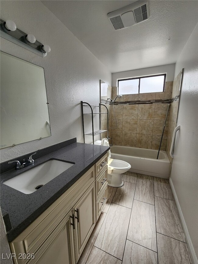 property at 1823 Niblick Cir